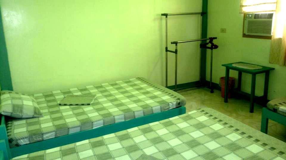 Jlc Hostel Puerto Princesa Chambre photo